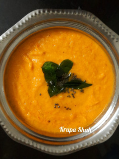 A picture of Tomato onion chutney.