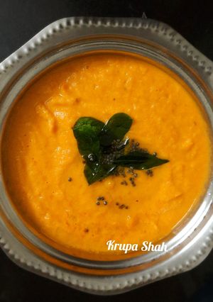 A picture of Tomato onion chutney.