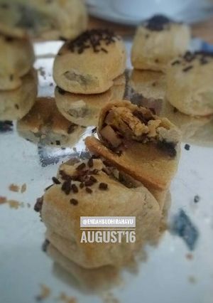 Foto resep Pisang bolen enyaaak..miriplah sama yg terkenal itu :)