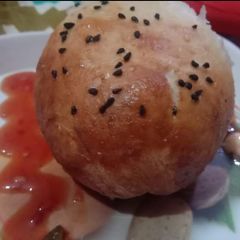 Chicken 🐓 filled mini buns A picture of Chicken 🐓 filled mini buns.
