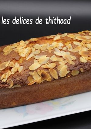 Une photo de Cake à la pâte d’amande, fleur d’oranger et oranges confites