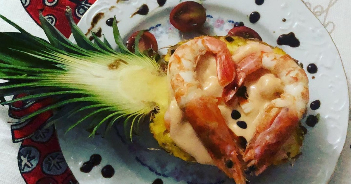 Cóctel De Marisco En Piña Receta de grego&monica- Cookpad