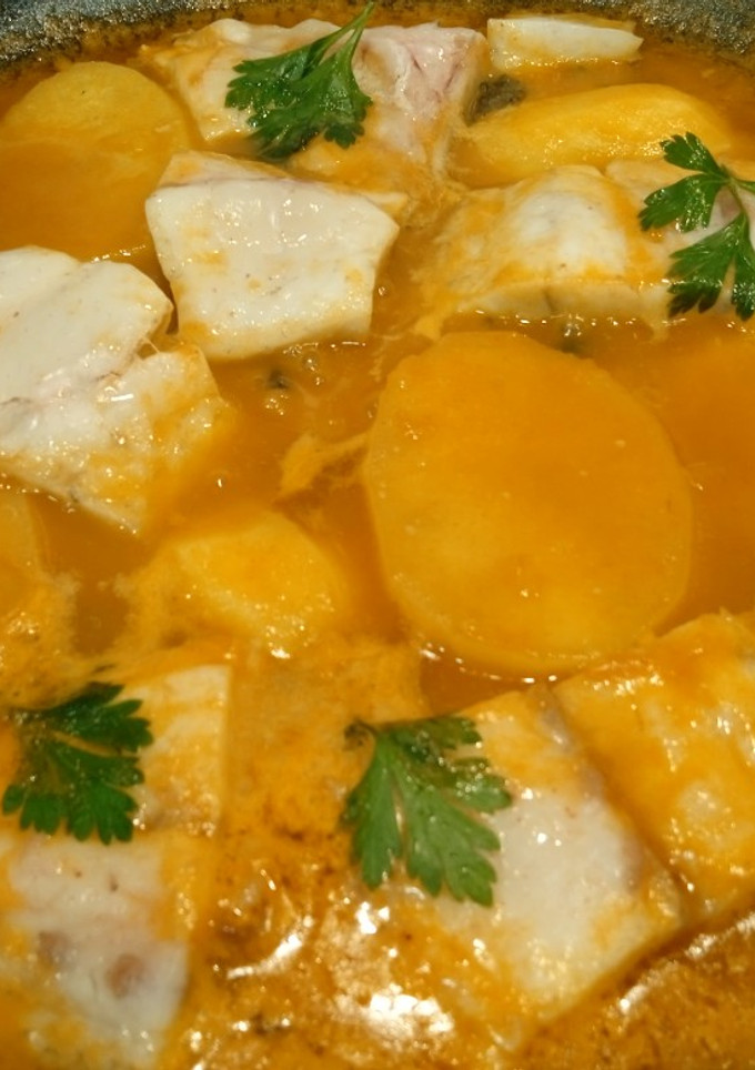 Una foto de Corvina en salsa de pimientos