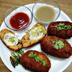 A picture of Easy potato eggs kebab.