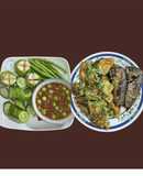 น้ำพริกกะปิปลาทูทอดไข่ชะอม