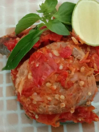Langkah Mudah untuk Menyiapkan Resep Tongkol balado sehat no minyak yang Lezat Anti Ribet, Sempurna
