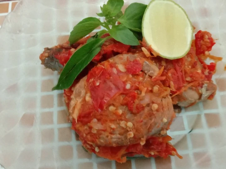 Langkah Mudah untuk Menyiapkan Resep Tongkol balado sehat no minyak yang Lezat Anti Ribet, Sempurna