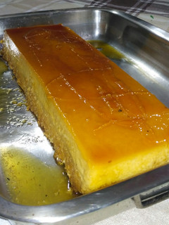 Una foto de Flan de coco y dulce de leche❤️