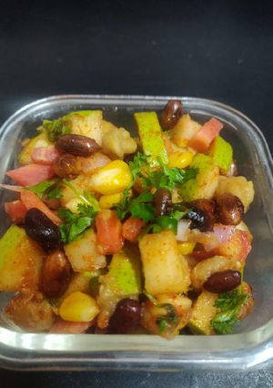 A picture of Pear mungfali ki chaat.