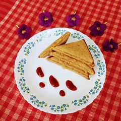 A picture of Chena / Paneer Sandwich.