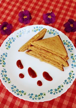 A picture of Chena / Paneer Sandwich.