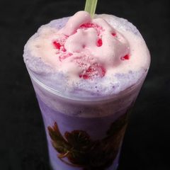 A picture of Jamun milkshake.