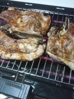 Φωτογραφία της συνταγής Πατάτες φούρνου με μπριζόλες χοιρινές λαιμό στη ψηστιέρα