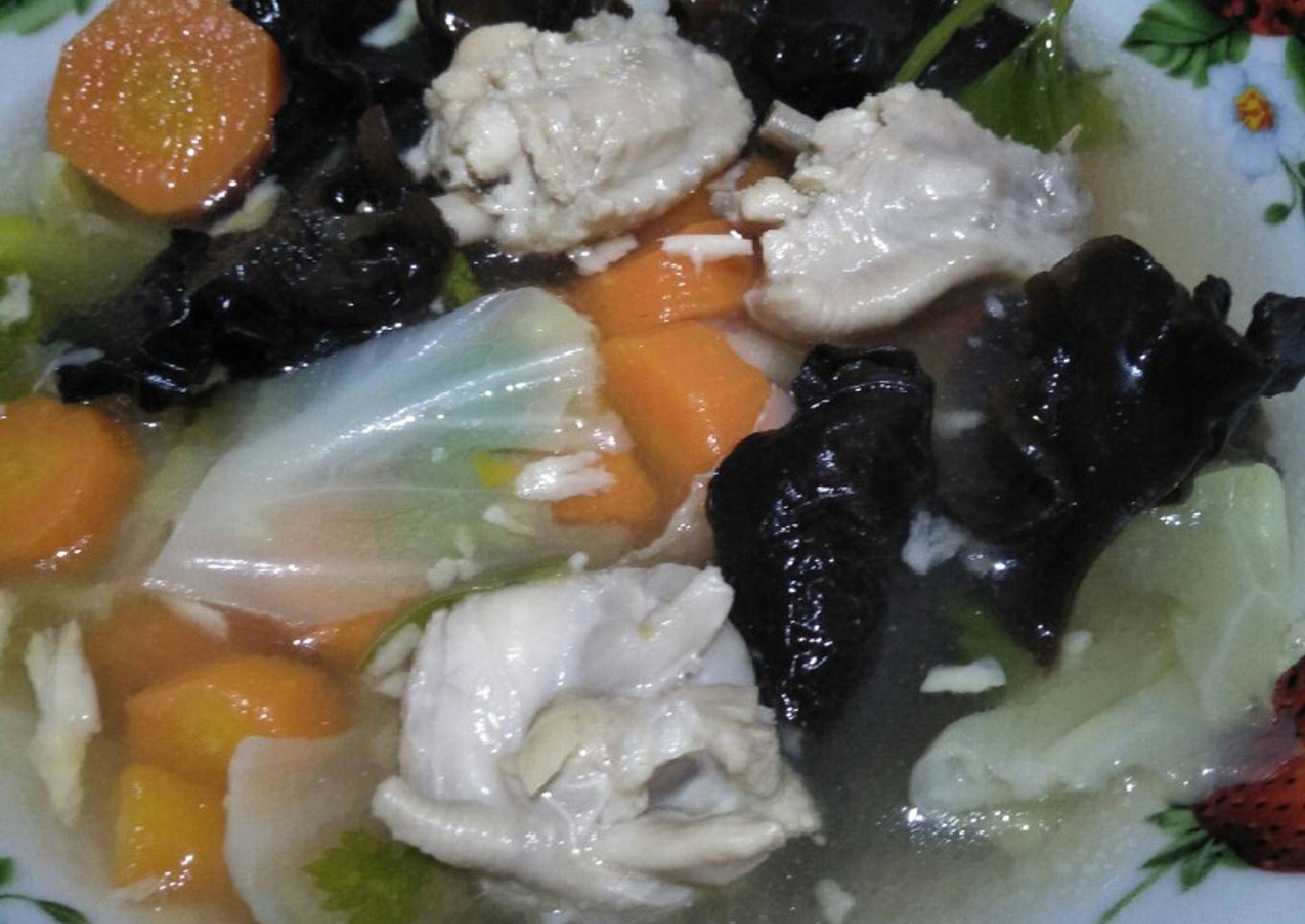 Sop Ayam jamur kuping