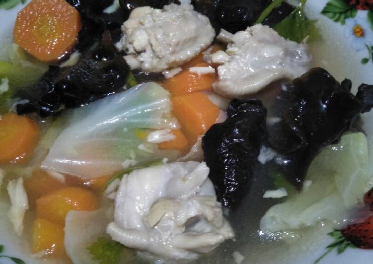 Cara Gampang Menyiapkan Sop Ayam jamur kuping Anti Gagal