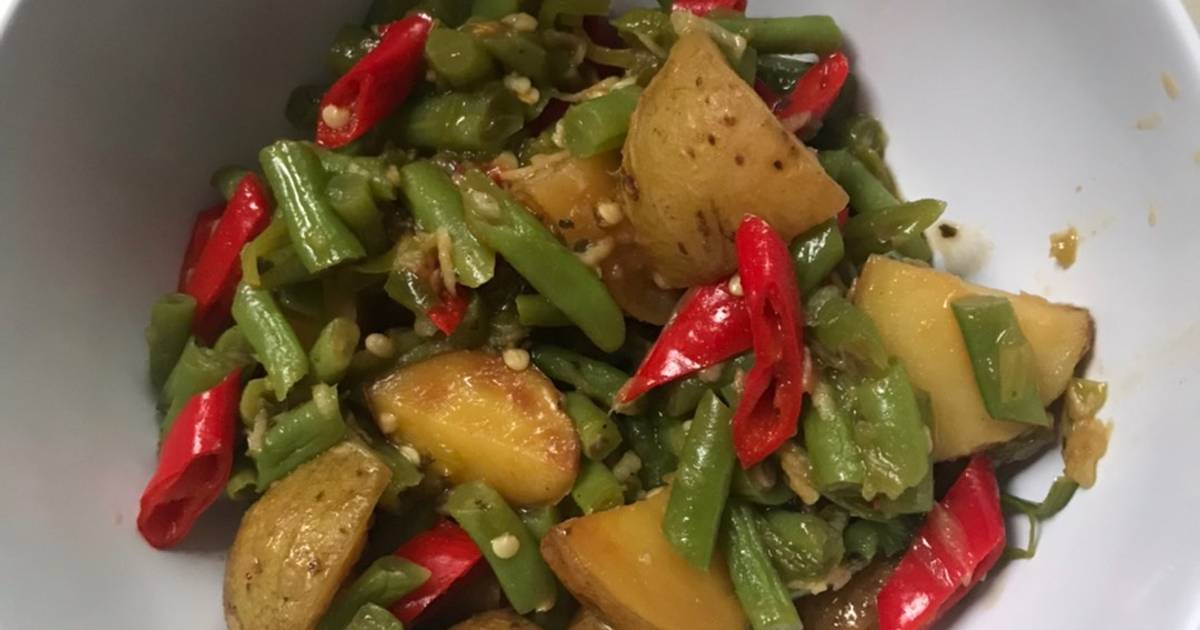 Resep Tumis baby buncis & kentang menu eksim / vegan Resep Tumis baby buncis & kentang menu eksim / vegan