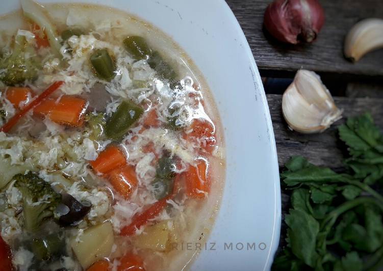 Cara Gampang Menyiapkan Sup sayur serabut yang Lezat Sekali