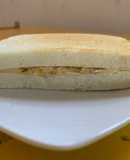 Pan con huevo y queso a la sartén