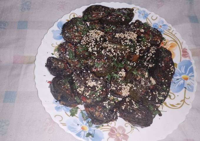 Colocasia leaves rolls (arbi ka Patta)