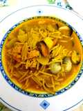 Guiso de fideos y pescado