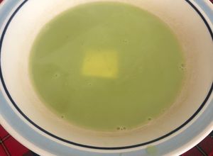 Una foto de Crema de chícharo