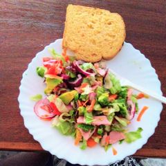 A picture of Simple Salad 🥗.