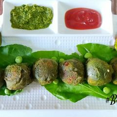 A picture of Stuffed Matar-Paneer Bombs.
