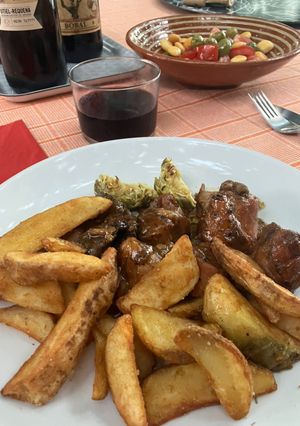 Una foto de Conejo guisado al vermut