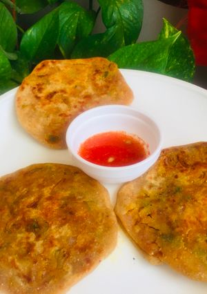 प्याज़ के पराठे (Pyaz ke parathe recipe in hindi) रेसिपी मुख्य फोटो