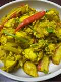 ไก่ปูอัดผัดผงกระหรี่