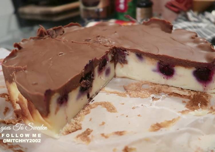 Chocolate Blueberry Cheesecake in AIRFRYER Chocolate Blueberry Cheesecake in AIRFRYER