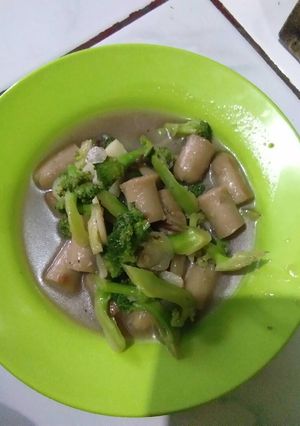 Foto resep Sosis brokoli saus tiram