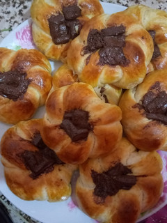 صورة لوصفة كرواصة على شكل وردة