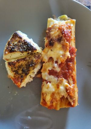 Una foto de Pasta manicotti rellena