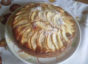 Foto di Torta di Mele morbida con Uvetta & Noci