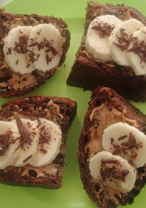 Foto resep Peanut Butter Banana Dark Chocolate Sourdough Bread