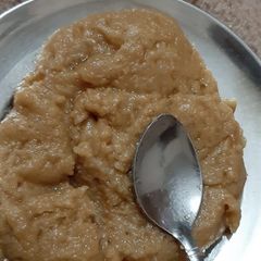 A picture of Atte ka halwa.
