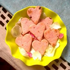 A picture of Rose cookies..valentine special.