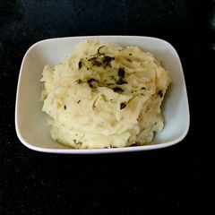 A picture of My Minted Mashed Potatoes 😙.