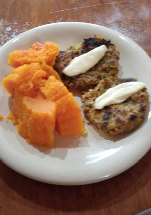 Una foto de Hamburguesas de lenteja mijo y avena
