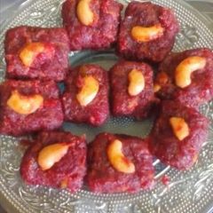A picture of Beetroot carrot burfi.