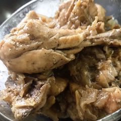A picture of Lemon Garlic Chicken.