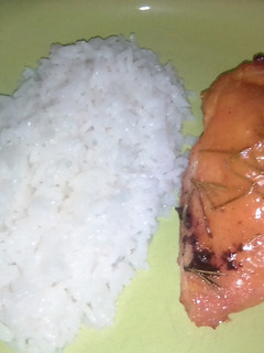Una foto de Muslos de pollo con miel y mostaza!