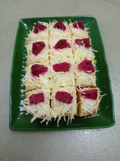 Foto resep 240.~Bolu buah naga~