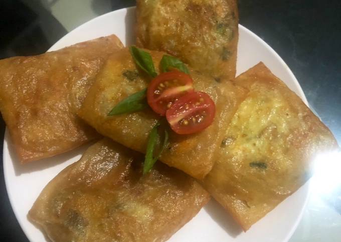 Resep Martabak Kulit Lumpia Isi Telor Ayam Dan Bihun Oleh Nihayanurul