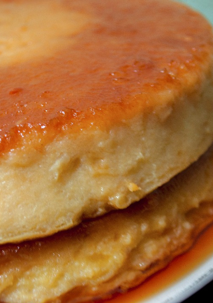 Una foto de Budín de pan con caramelo al café, fácil y económico