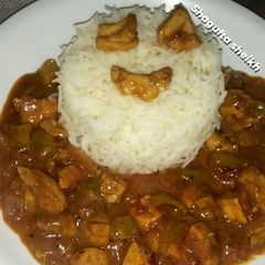 A picture of Chicken shashlik restaurant style.