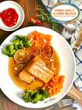 Honey Garlic Glazed Salmon (Salmon Bawang Putih Madu)