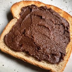 A picture of Dates & Cocoa Spread.
