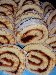 Piskótatekercs recept fotója